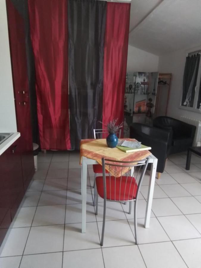 Tiny House Independante Climatisee Moulès Esterno foto